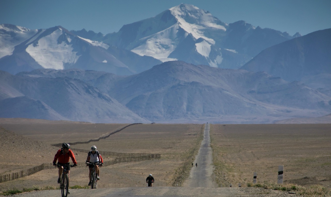 Cycling Tours Tajikistan